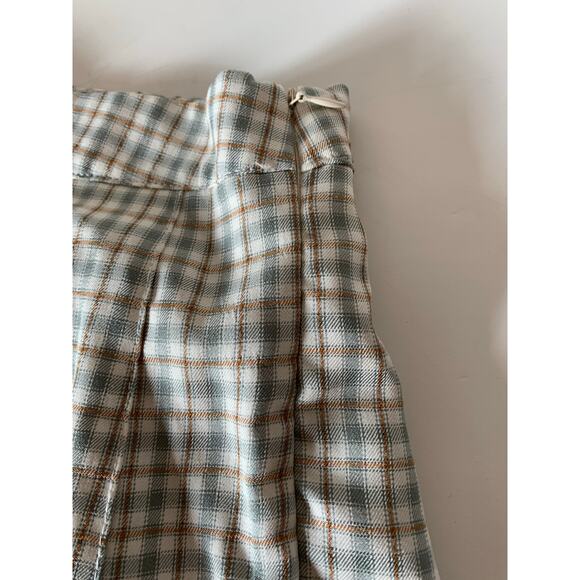 Hyfve plaid school girl skort size large junior sage, cream tan - Picture 4 of 5